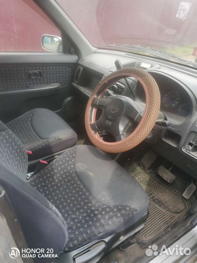 Продам машину на запчасти