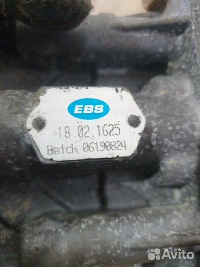 Клапан четырехконтурный Renault