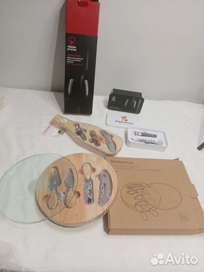 Набор аксессуаров для вина и сыра