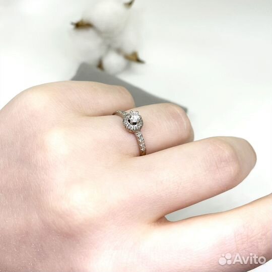 Золотое кольцо с бриллиантами 0.42ct 750 пробы