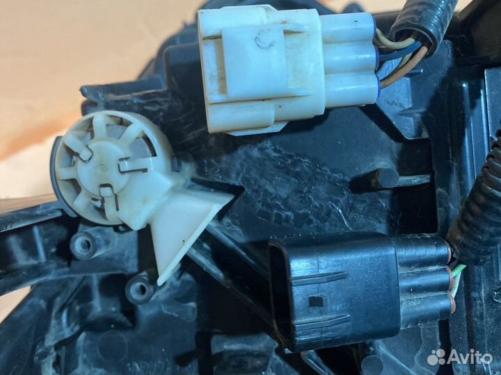 Lexus ES 6 фара правая