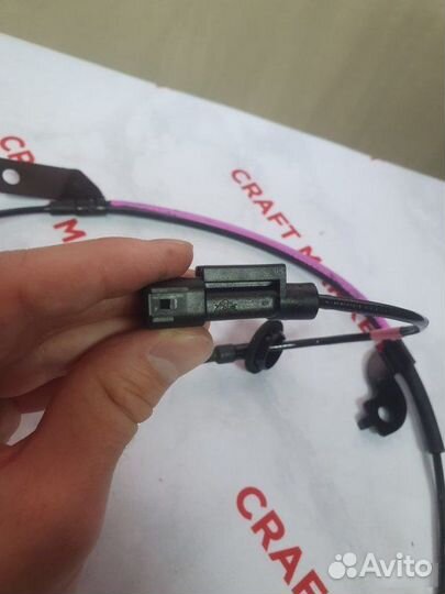 Датчик ABS передний левый Mitsubishi