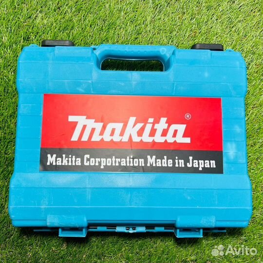 Шуруповерт Makita