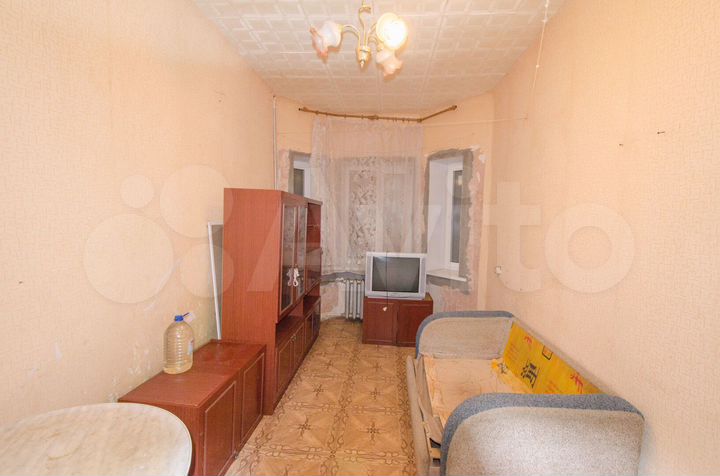 Комната 13,2 м² в 3-к., 2/2 эт.