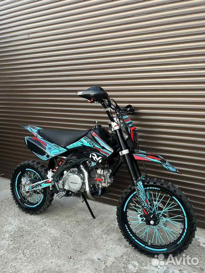 RegulMoto Seven Medalist 150e