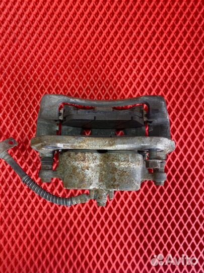 Суппорт тормозной передний правый Ssangyong Actyon