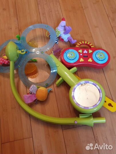 Мобиль на детскую кроватку