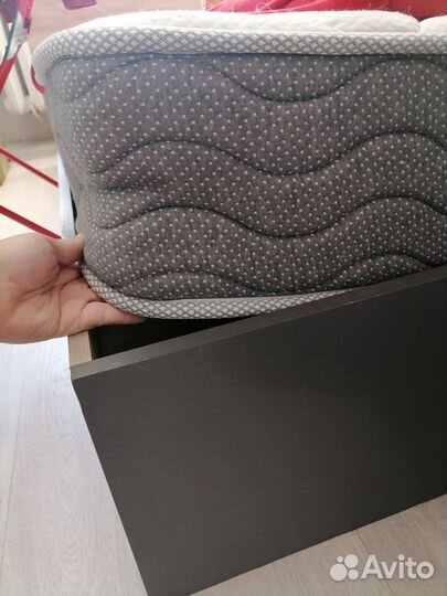 Кровать двухспальная с матрасом бу 140 200