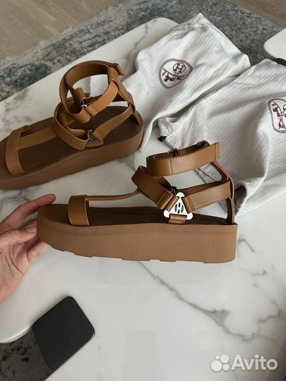 Сандалии Hermes 40