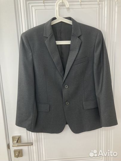 Пиджак школьный новый