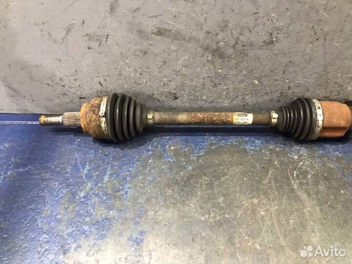Привод правый Ford Focus 3 CB8