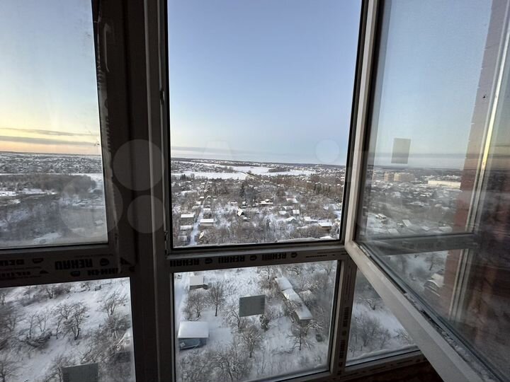 2-к. квартира, 70 м², 14/17 эт.