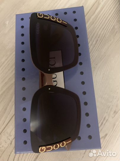Солнечные очки gucci