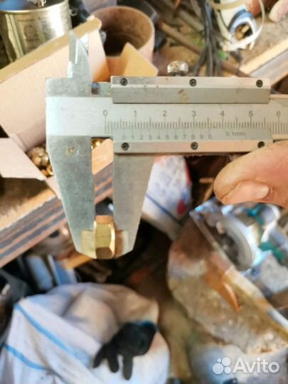 Гайки латунные