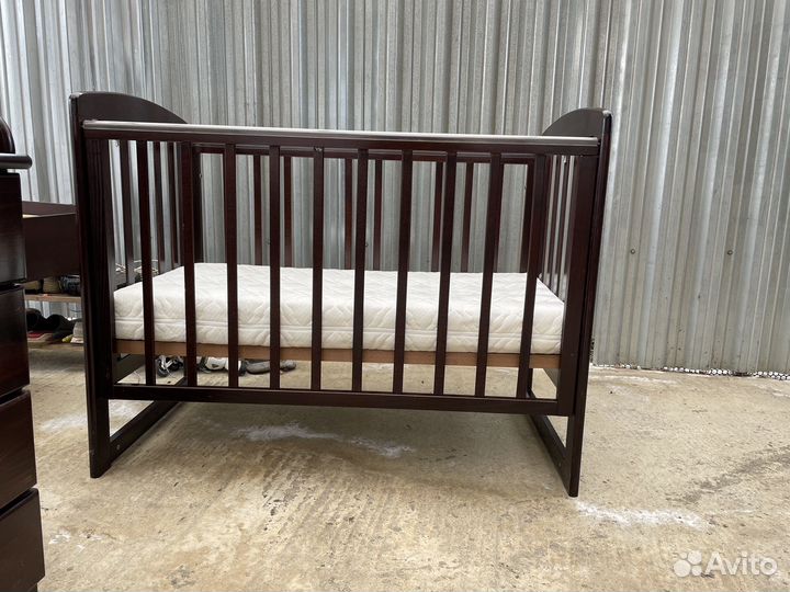 Детская кроватка лель