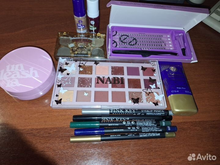 Набор косметики пакетом