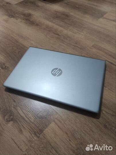 Ноутбук HP Pavilion 15-ck006ur