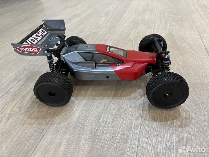 Kyosho lazer ZX-5 1:10