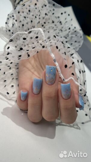 Модель на Маникюр, наращивание ногтей
