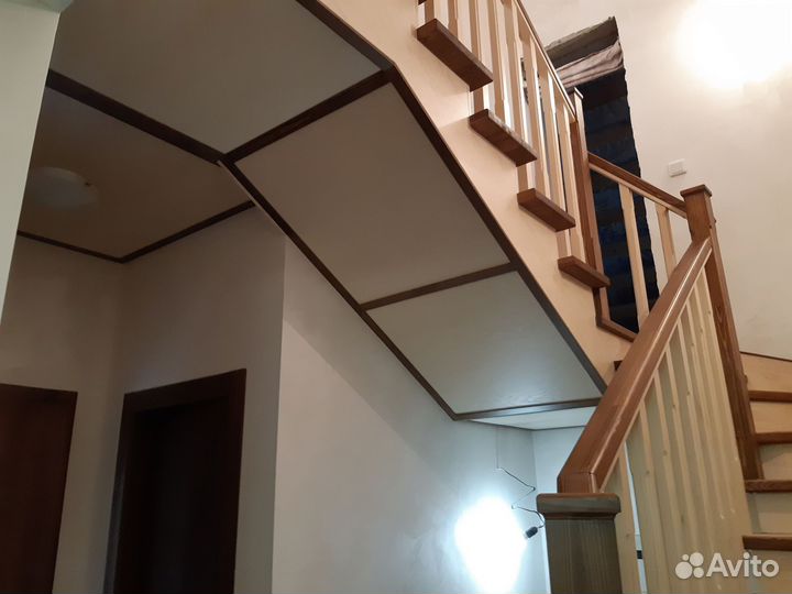 Лестница на второй этаж