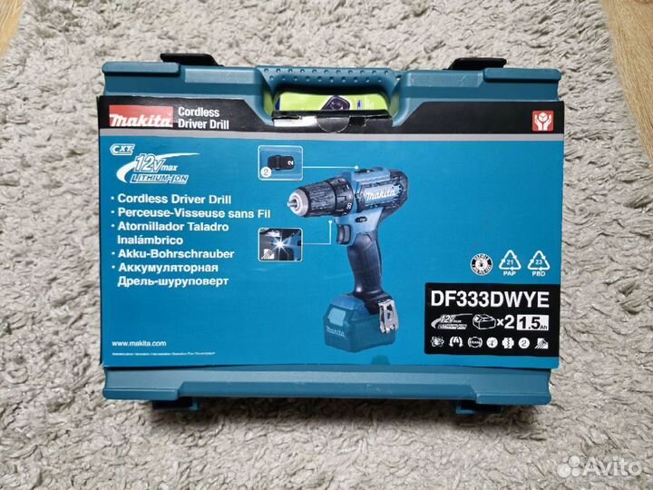 Шуруповерт makita 12v новый