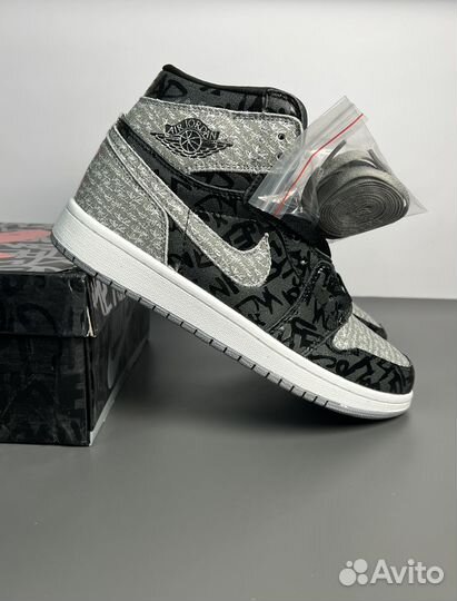 Кроссовки Air Jordan 1 High OG Rebellionaire