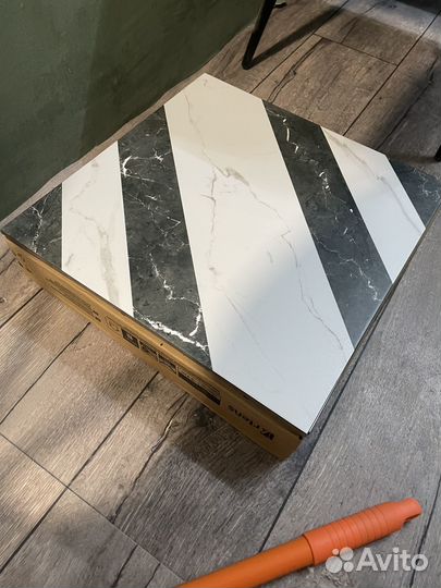 Керамогранит 42*42- 2шт