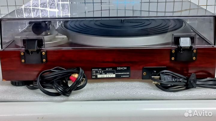 Проигрыватель винила Denon DP 37F