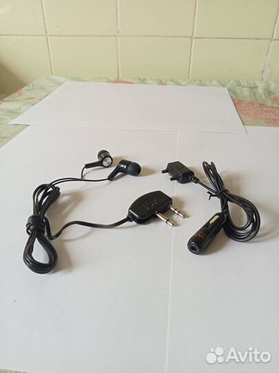 Наушники с микрофоном и без