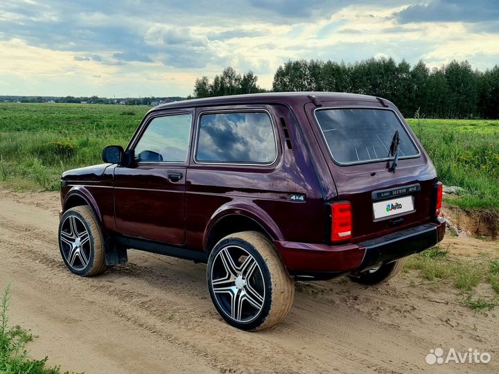 LADA 4x4 (Нива) 1.6 МТ, 2011, 58 000 км