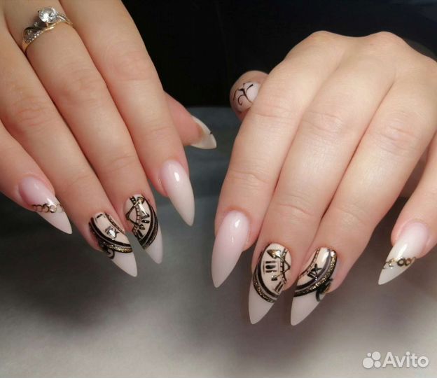 Сертифицированный мастер по маникюру