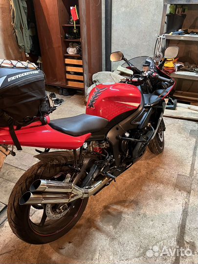 Yamaha R6 2004