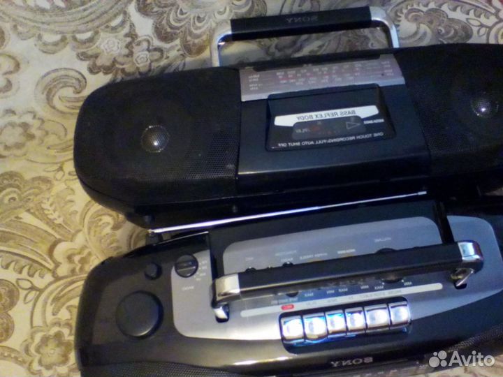 Магнитолы.радио.sony.2шт