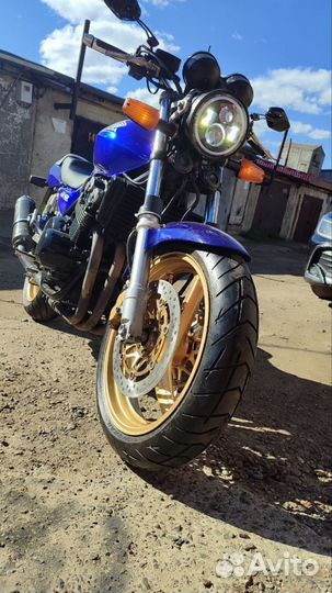 Honda CB 400 vtec