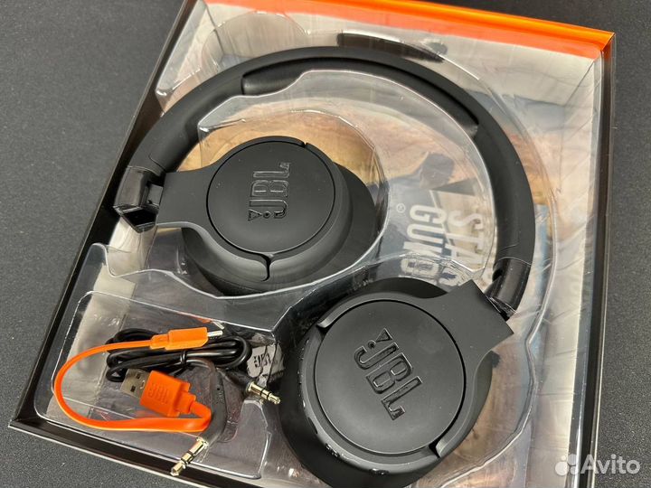 JBL Tune 760nc