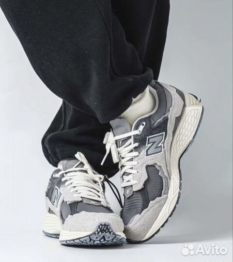 Кроссовки new balance 2002r