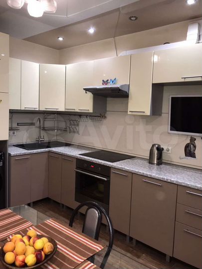 2-к. квартира, 70 м², 4/4 эт.