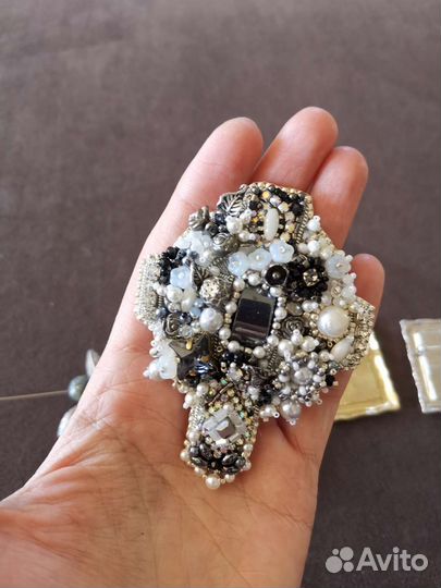 Брошь винтаж, натуральные камни, перламутр