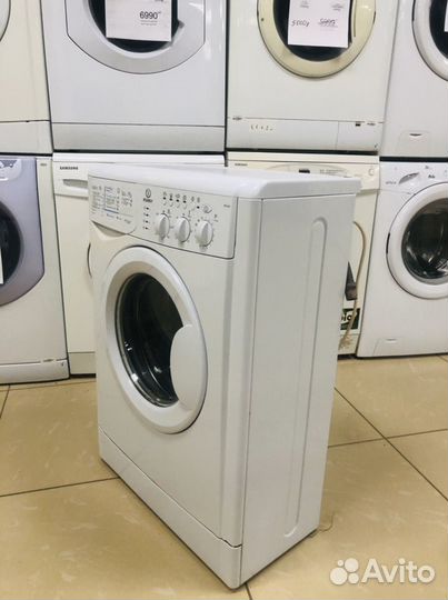 Стиральная машина Индезит 33см