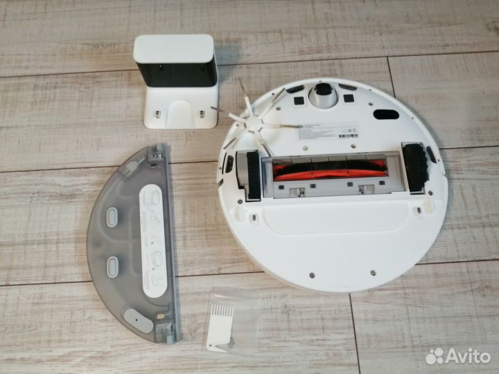 Робот-пылесос Xiaomi Mi Robot Vacuum-Mop