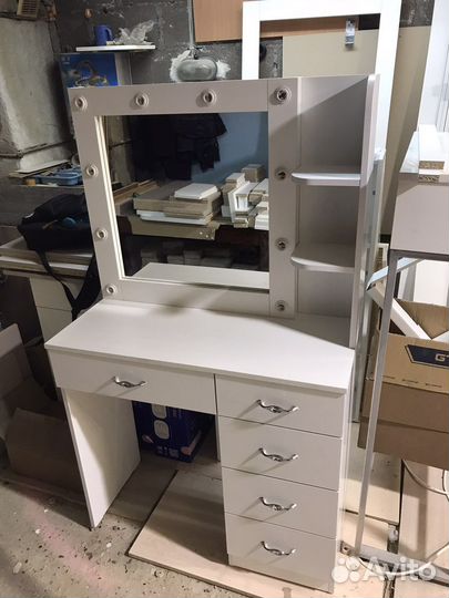 Зеркало трельяж с лампочками