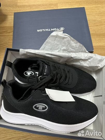 Продам кроссовки TOM tailor оригинал