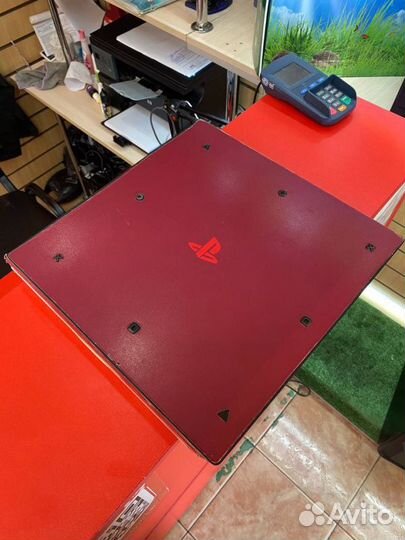 Игровая приставка. Sony PlayStation 4 Pro 1 TB