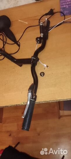 Велосипедный руль с тормозными ручками