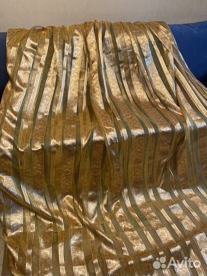 Готовая штора органза с золотом