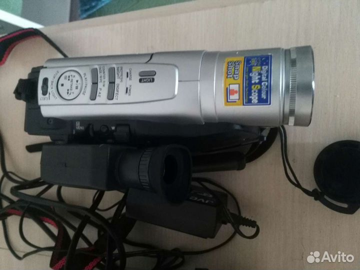 Видеокамера JVC с сумочкой