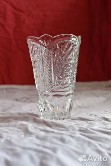 Хрустальная ваза