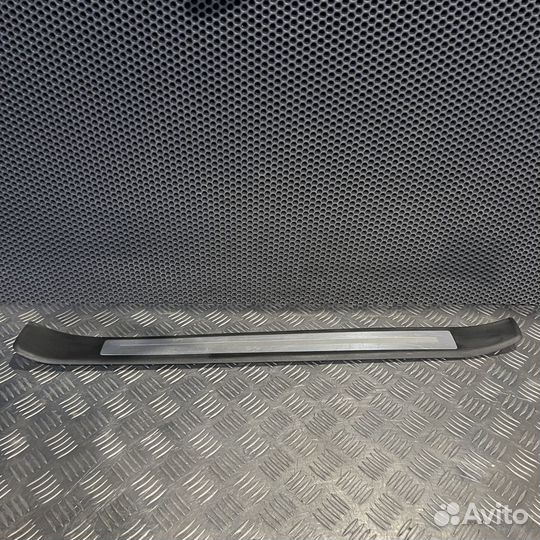 Накладка порога (внутренняя) Audi A4