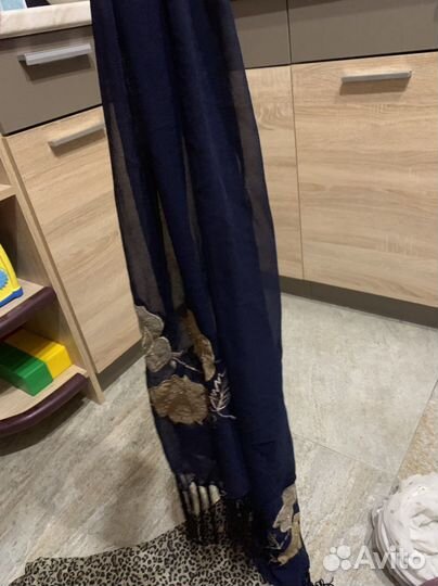 Женские шарфы и платки