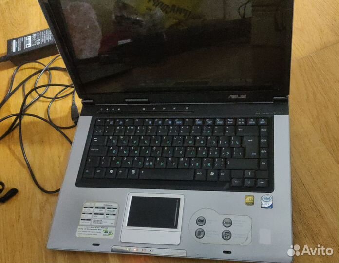 Ноутбук asus